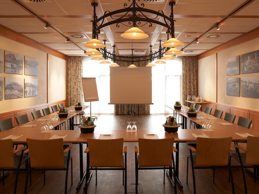 Отель Landzeit Restaurant Voralpenkreuz Заттледт Экстерьер фото